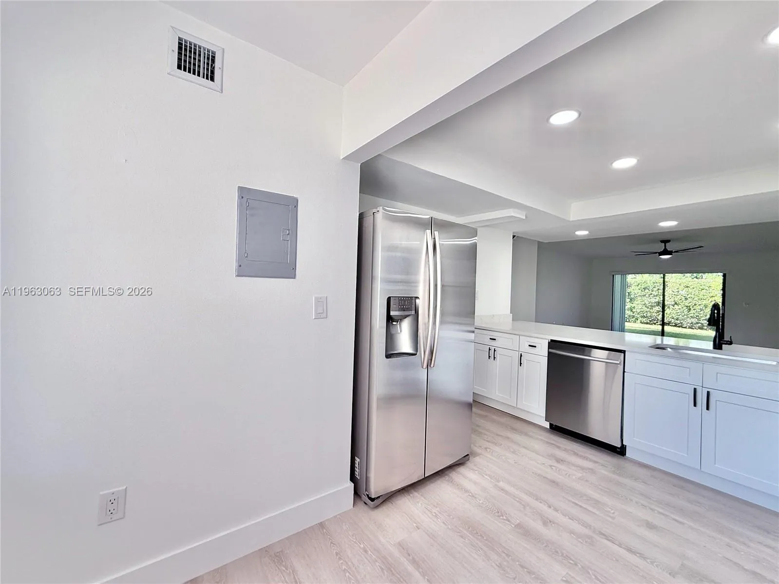 10180 Nw 41 99-9, Doral, Florida 33178, Doral, Florida 33178, 2 Bedrooms Bedrooms, ,2 BathroomsBathrooms,Residential,For Sale,10180 Nw 41 99-9, Doral, Florida 33178,A11963063