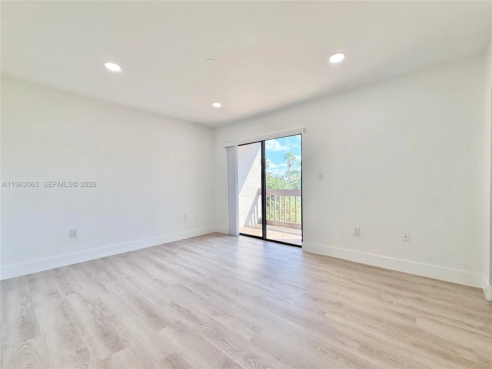 10180 Nw 41 99-9, Doral, Florida 33178, Doral, Florida 33178, 2 Bedrooms Bedrooms, ,2 BathroomsBathrooms,Residential,For Sale,10180 Nw 41 99-9, Doral, Florida 33178,A11963063