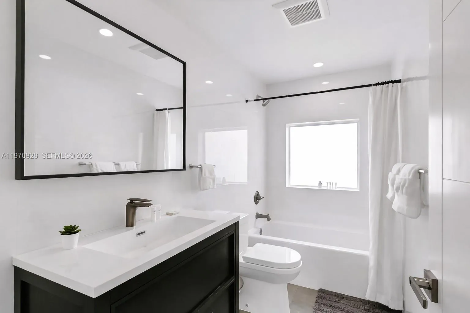 417 Sw 15th St, Fort Lauderdale, Florida 33315, Fort Lauderdale, Florida 33315, 7 Bedrooms Bedrooms, ,5 BathroomsBathrooms,Residential,For Sale,417 Sw 15th St, Fort Lauderdale, Florida 33315,A11970928