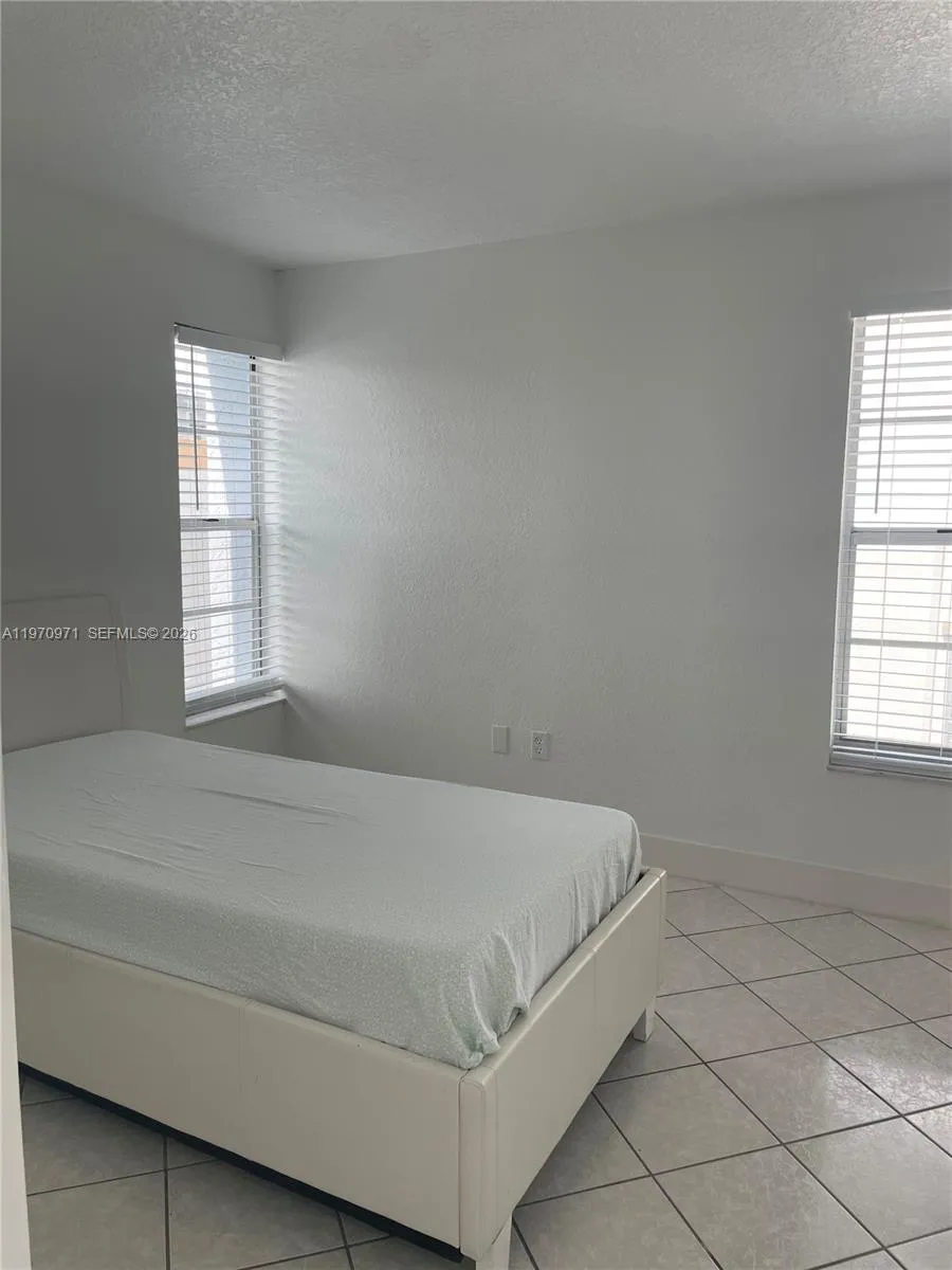 7705 Abbott Ave 502, Miami Beach, Florida 33141, Miami Beach, Florida 33141, 2 Bedrooms Bedrooms, ,2 BathroomsBathrooms,Residential Lease,For Rent,7705 Abbott Ave 502, Miami Beach, Florida 33141,A11970971