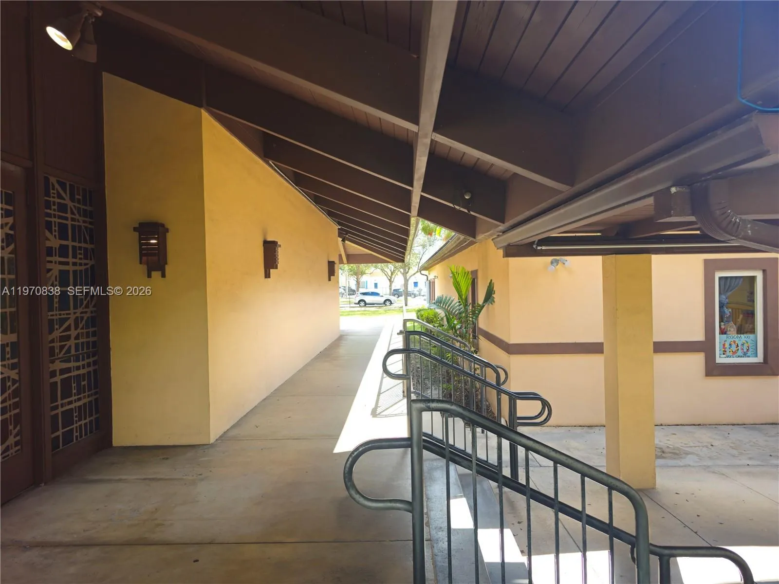 6701 S Miami Lakeway S, Miami Lakes, Florida 33014, Miami Lakes, Florida 33014, ,Commercial Sale,For Sale,6701 S Miami Lakeway S, Miami Lakes, Florida 33014,A11970838