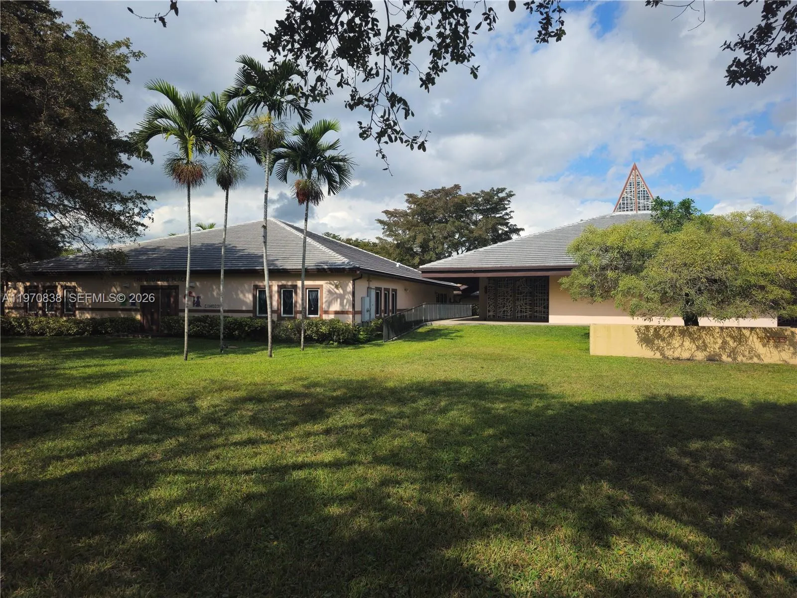 6701 S Miami Lakeway S, Miami Lakes, Florida 33014, Miami Lakes, Florida 33014, ,Commercial Sale,For Sale,6701 S Miami Lakeway S, Miami Lakes, Florida 33014,A11970838