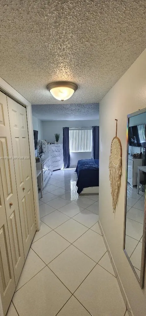 327 Lakeview Dr 103, Weston, Florida 33326, Weston, Florida 33326, 2 Bedrooms Bedrooms, ,2 BathroomsBathrooms,Residential Lease,For Rent,327 Lakeview Dr 103, Weston, Florida 33326,A11970685