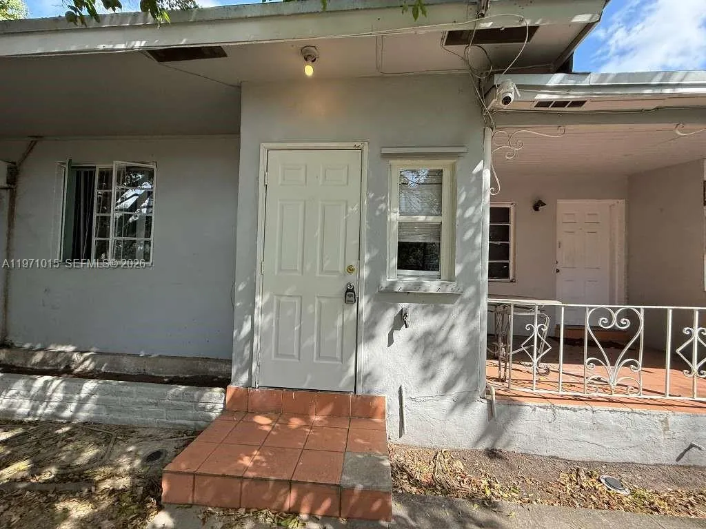 1751 Nw 29th St H, Miami, Florida 33142, Miami, Florida 33142, ,1 BathroomBathrooms,Residential Lease,For Rent,1751 Nw 29th St H, Miami, Florida 33142,A11971015