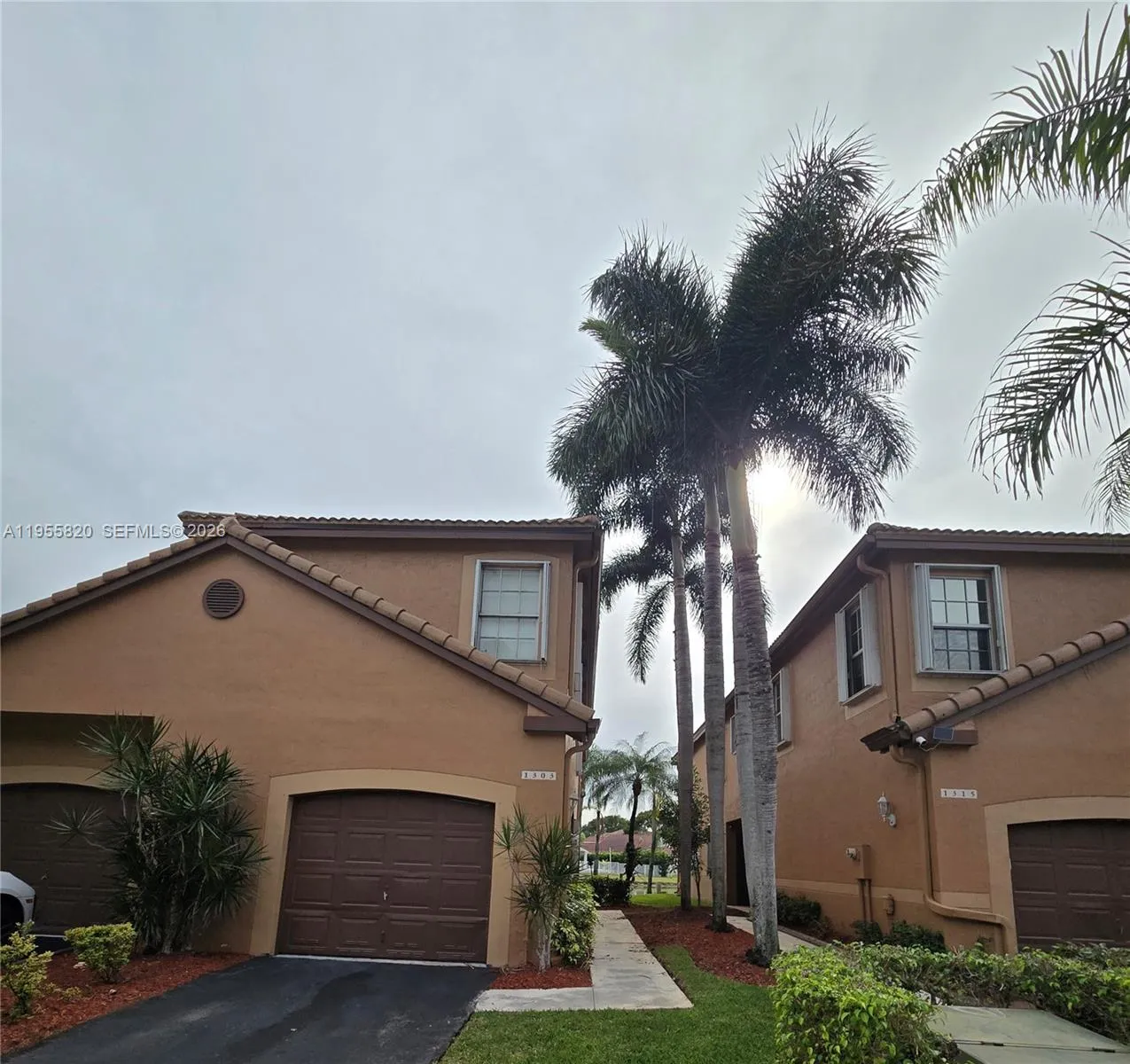 1303 Presidio Dr 6-41, Weston, Florida 33327, Weston, Florida 33327, 4 Bedrooms Bedrooms, ,2 BathroomsBathrooms,Residential Lease,For Rent,1303 Presidio Dr 6-41, Weston, Florida 33327,A11955820