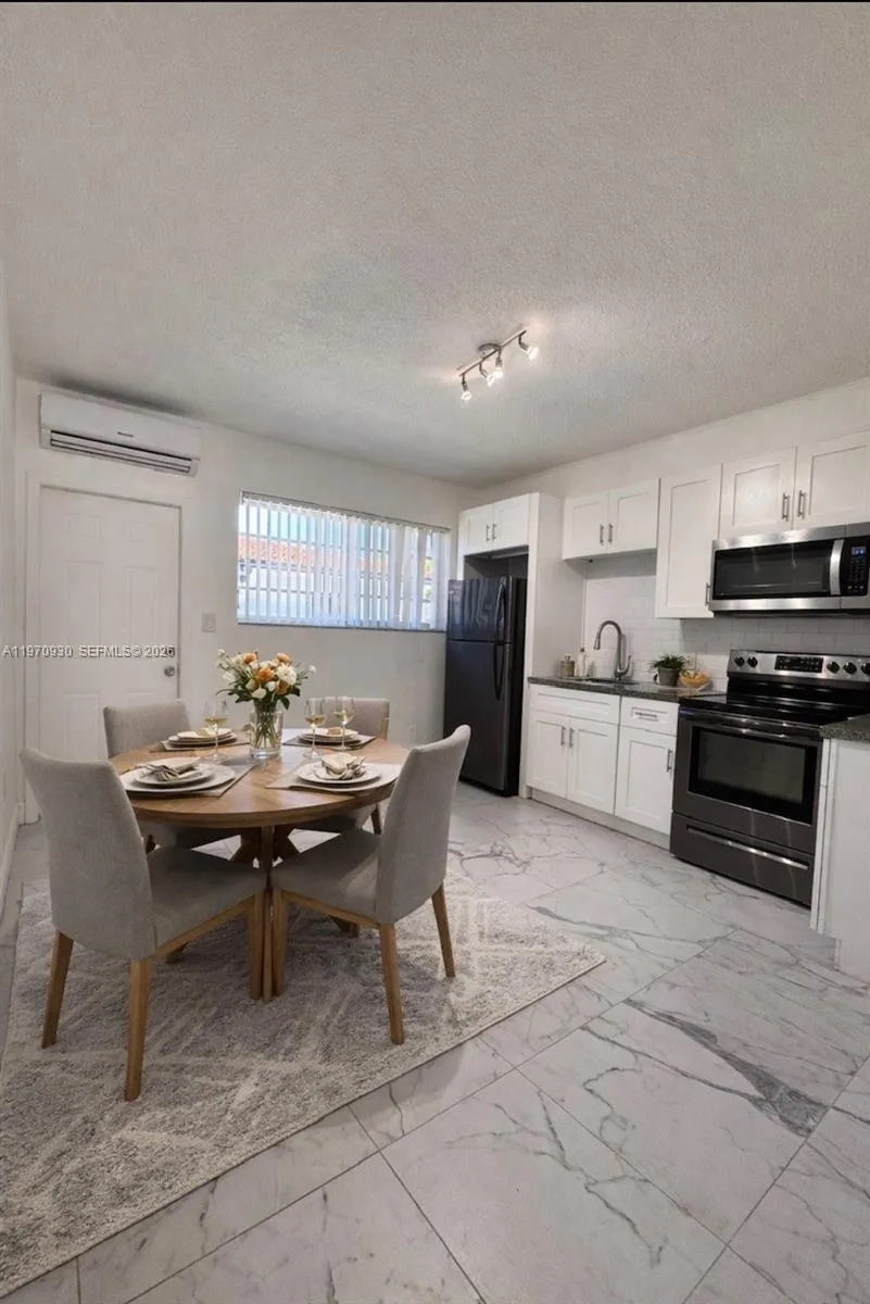 903 80th St, Miami Beach, Florida 33141, Miami Beach, Florida 33141, ,Residential Income,For Sale,903 80th St, Miami Beach, Florida 33141,A11970930