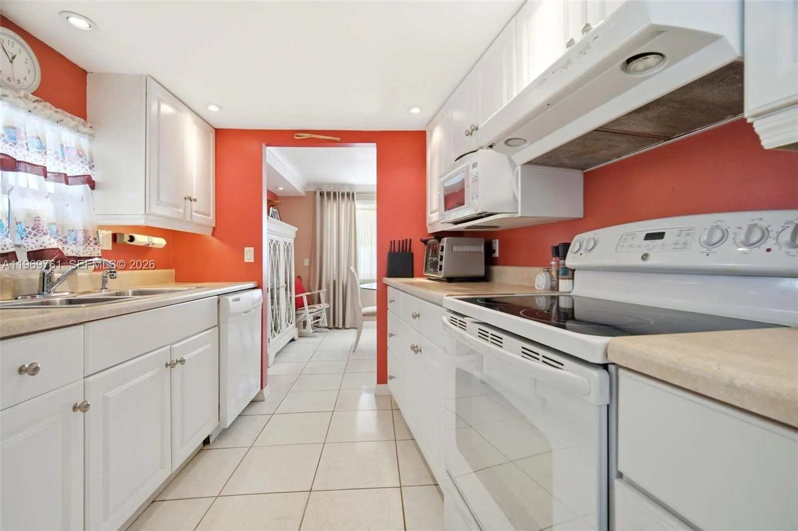 2605 E Marina Dr, Dania Beach, Florida 33312, Dania Beach, Florida 33312, 3 Bedrooms Bedrooms, ,2 BathroomsBathrooms,Residential,For Sale,2605 E Marina Dr, Dania Beach, Florida 33312,A11969761