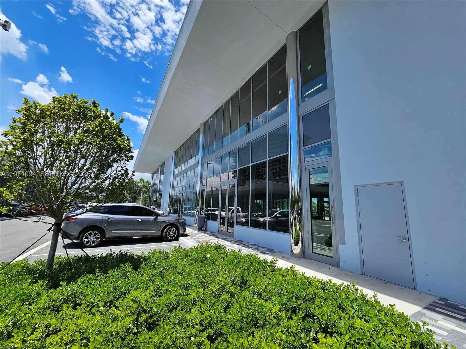 1006 E Hallandale Beach Blvd 4-205, Hallandale Bea, Hallandale Beach, Florida 33009, ,Commercial Sale,For Sale,1006 E Hallandale Beach Blvd 4-205, Hallandale Bea,A11971094