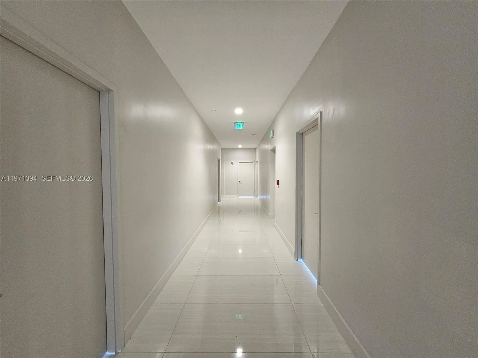 1006 E Hallandale Beach Blvd 4-205, Hallandale Bea, Hallandale Beach, Florida 33009, ,Commercial Sale,For Sale,1006 E Hallandale Beach Blvd 4-205, Hallandale Bea,A11971094
