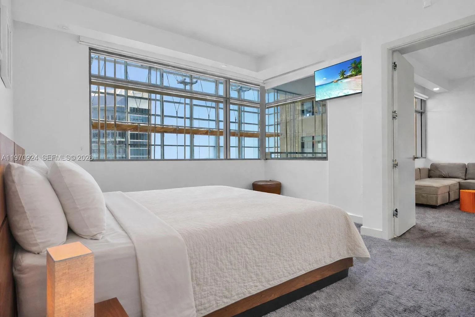 1395 Brickell Ave 3311, Miami, Florida 33131, Miami, Florida 33131, 1 Bedroom Bedrooms, ,1 BathroomBathrooms,Residential Lease,For Rent,1395 Brickell Ave 3311, Miami, Florida 33131,A11970924