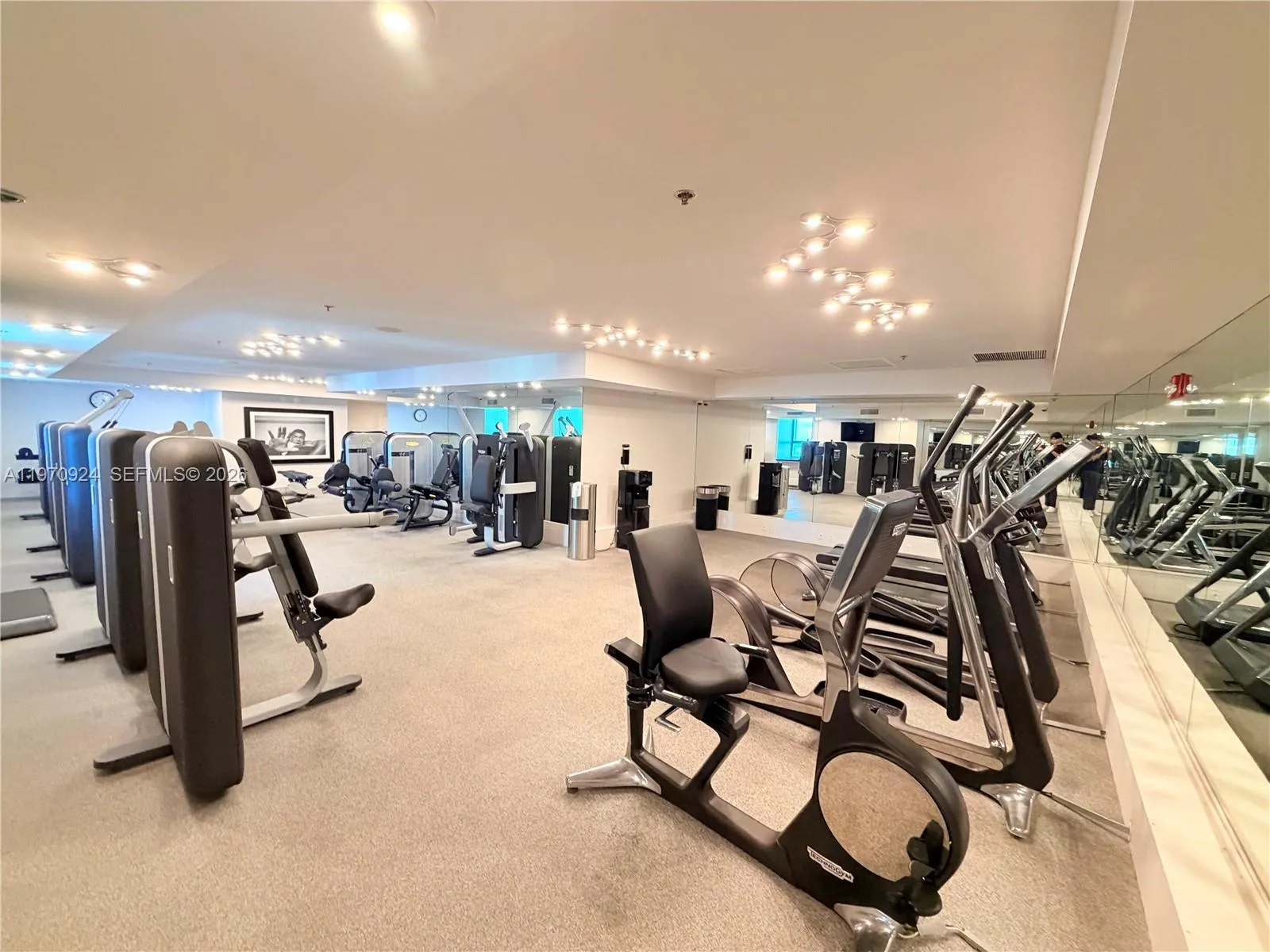 1395 Brickell Ave 3311, Miami, Florida 33131, Miami, Florida 33131, 1 Bedroom Bedrooms, ,1 BathroomBathrooms,Residential Lease,For Rent,1395 Brickell Ave 3311, Miami, Florida 33131,A11970924