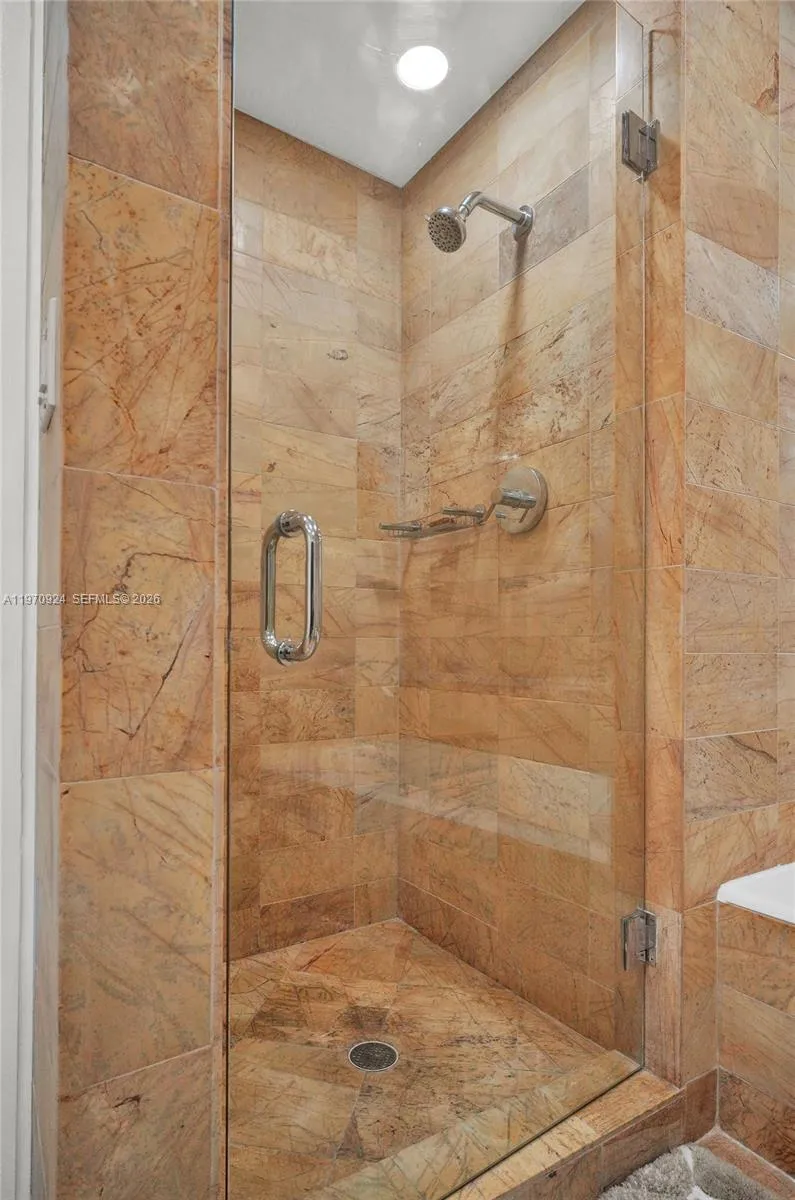 1395 Brickell Ave 3311, Miami, Florida 33131, Miami, Florida 33131, 1 Bedroom Bedrooms, ,1 BathroomBathrooms,Residential Lease,For Rent,1395 Brickell Ave 3311, Miami, Florida 33131,A11970924