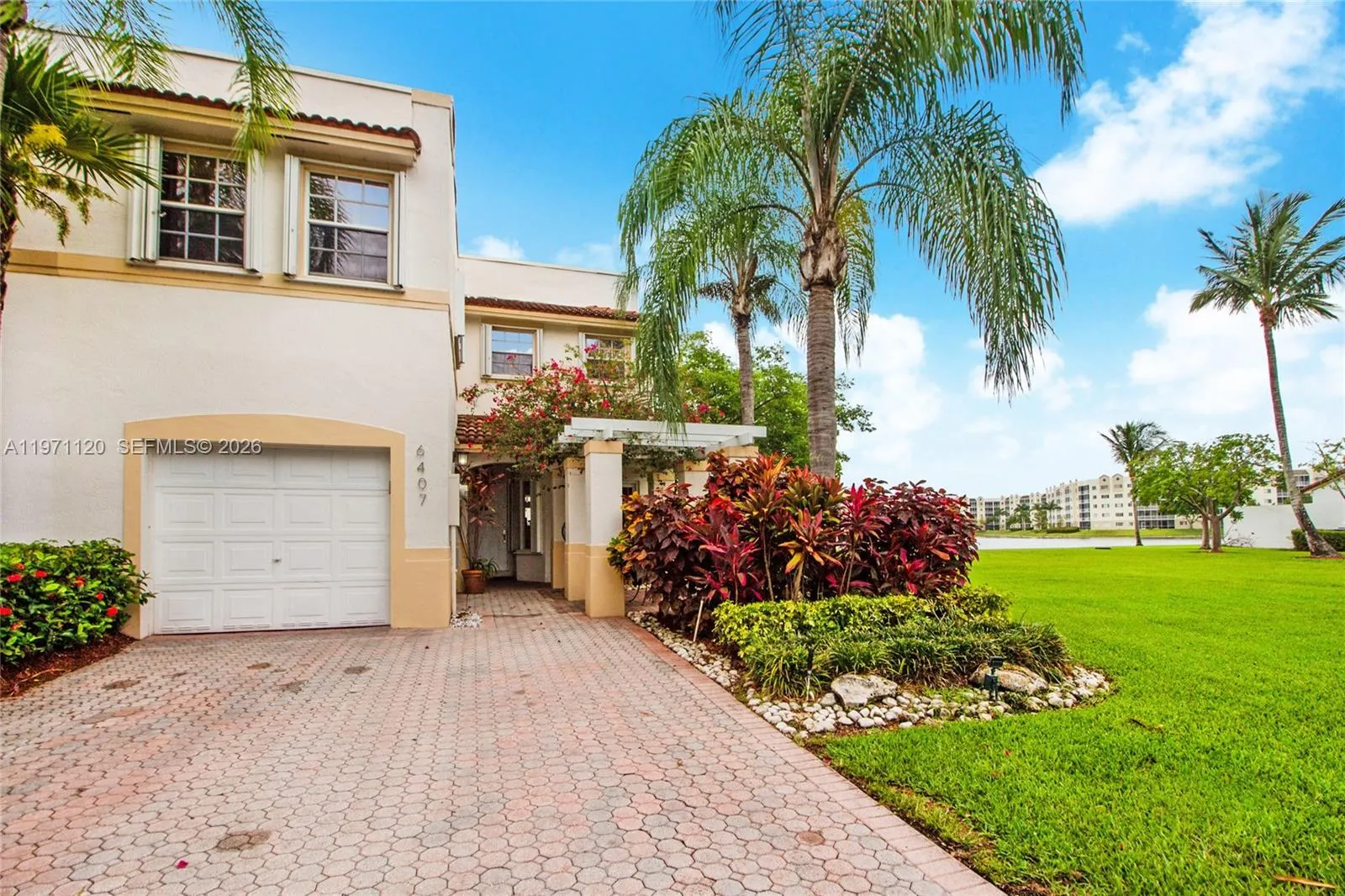 6407 Nw 109th Ave 6407, Doral, Florida 33178, Doral, Florida 33178, 3 Bedrooms Bedrooms, ,3 BathroomsBathrooms,Residential Lease,For Rent,6407 Nw 109th Ave 6407, Doral, Florida 33178,A11971120