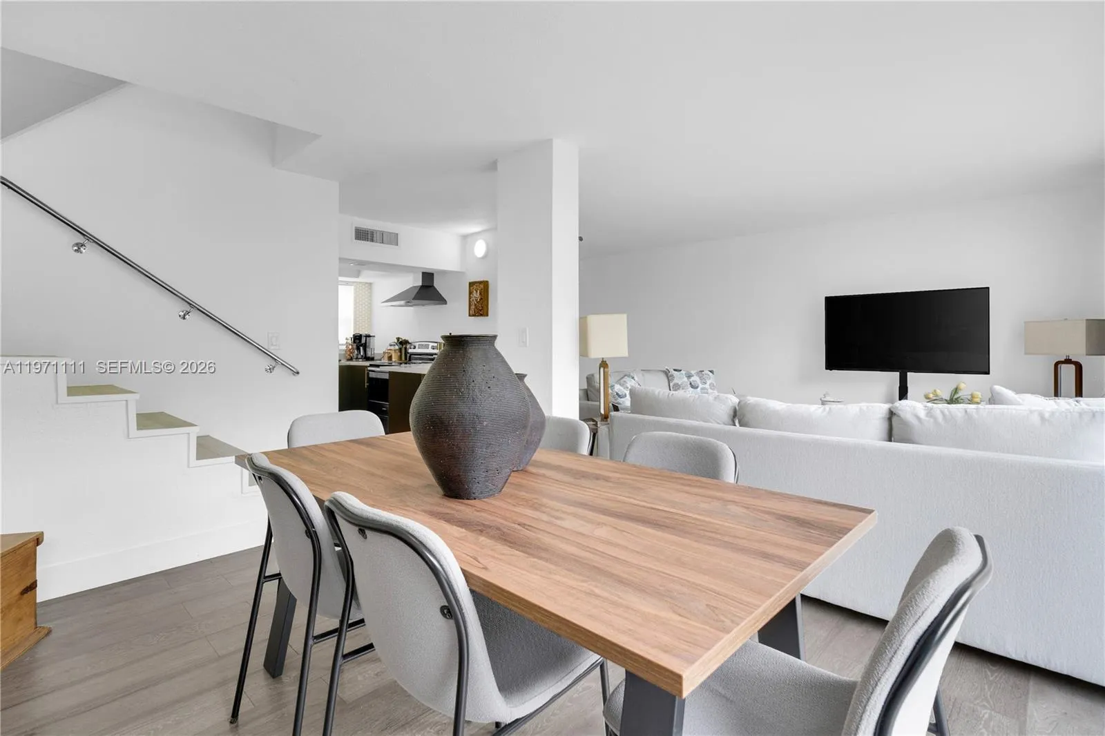 830 Nw 87th Ave 406, Miami, Florida 33172, Miami, Florida 33172, 2 Bedrooms Bedrooms, ,2 BathroomsBathrooms,Residential Lease,For Rent,830 Nw 87th Ave 406, Miami, Florida 33172,A11971111