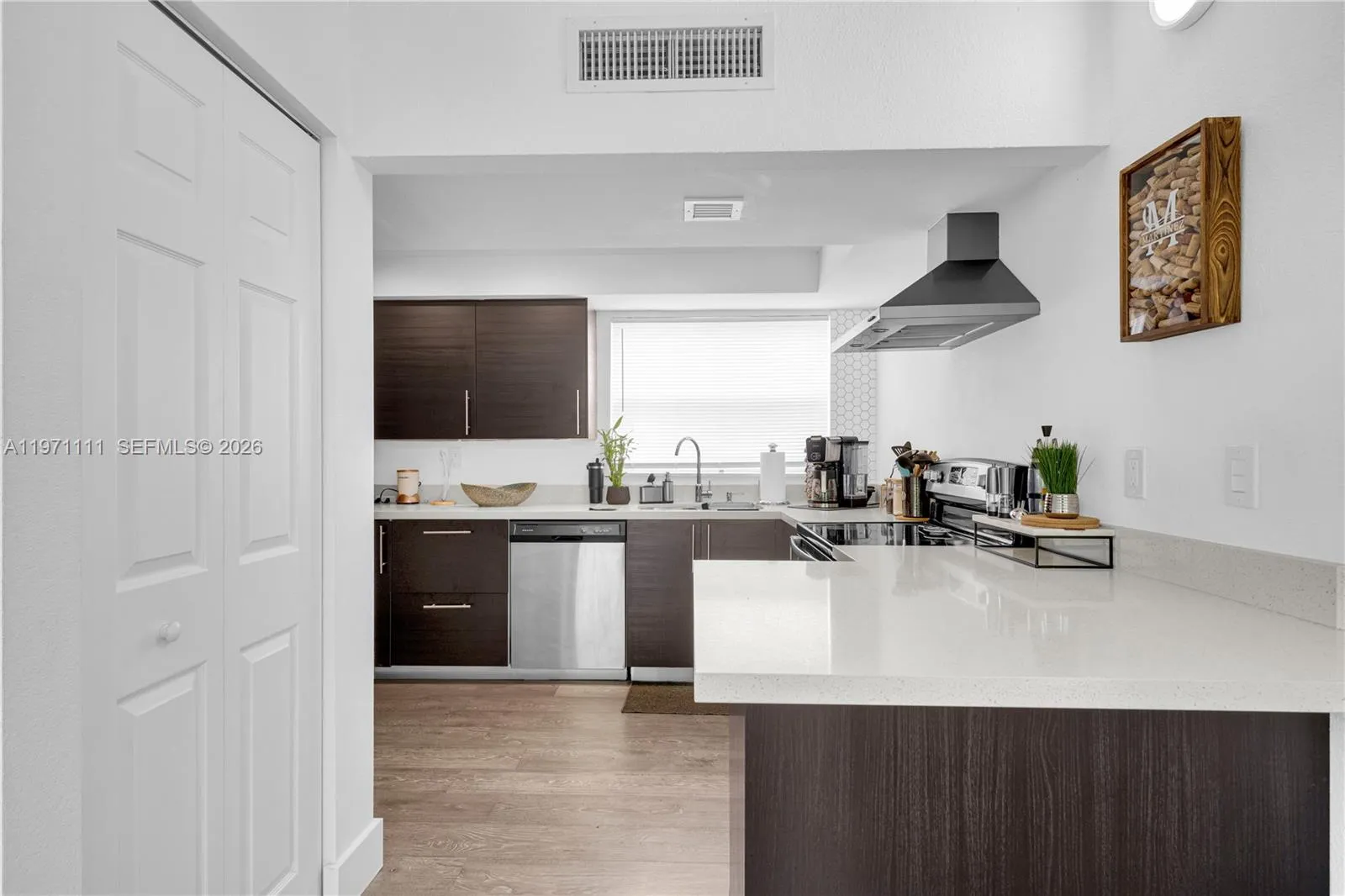 830 Nw 87th Ave 406, Miami, Florida 33172, Miami, Florida 33172, 2 Bedrooms Bedrooms, ,2 BathroomsBathrooms,Residential Lease,For Rent,830 Nw 87th Ave 406, Miami, Florida 33172,A11971111