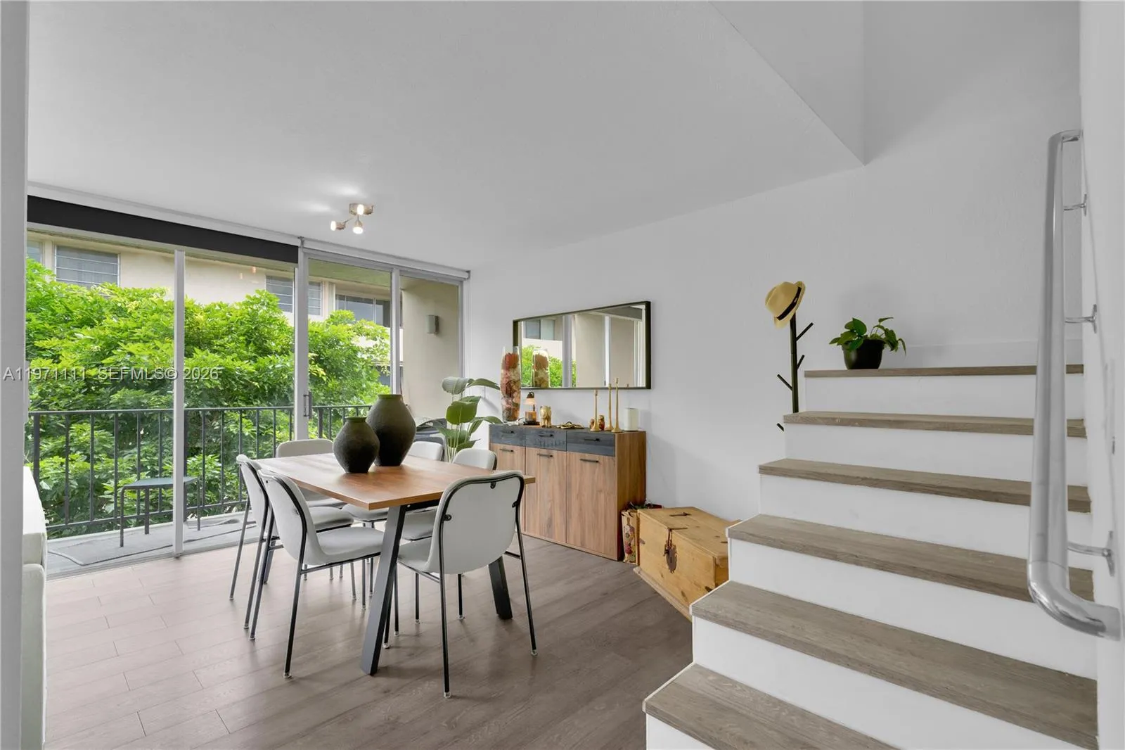 830 Nw 87th Ave 406, Miami, Florida 33172, Miami, Florida 33172, 2 Bedrooms Bedrooms, ,2 BathroomsBathrooms,Residential Lease,For Rent,830 Nw 87th Ave 406, Miami, Florida 33172,A11971111