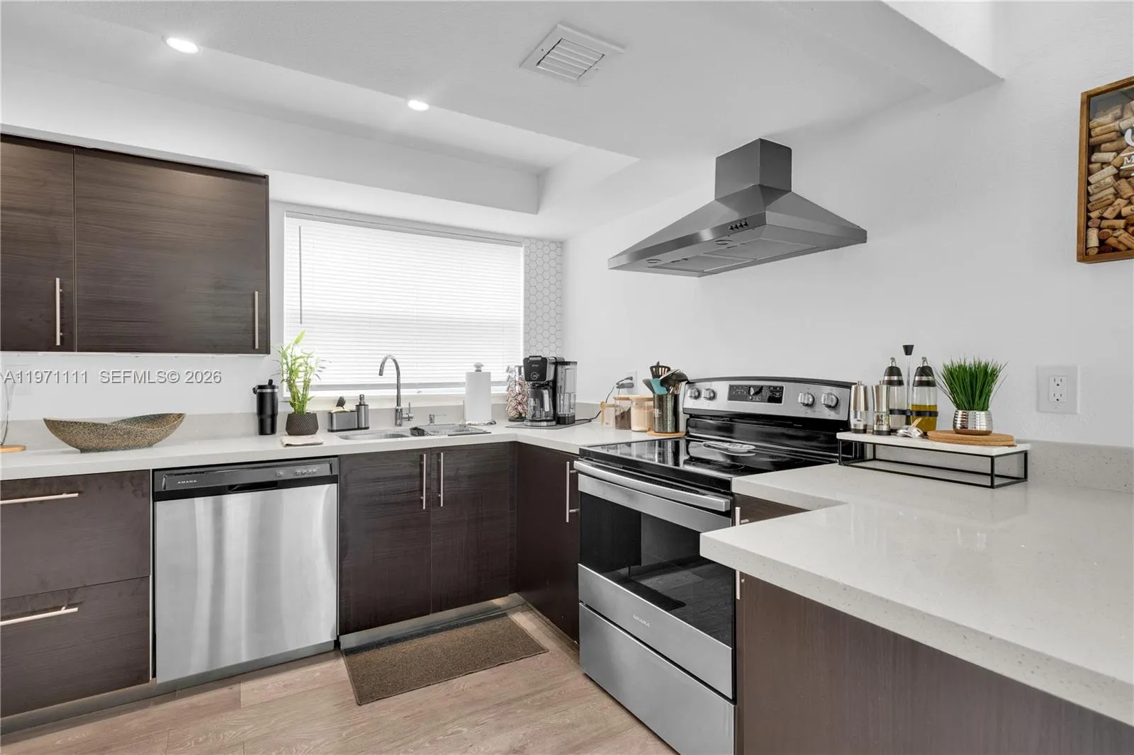 830 Nw 87th Ave 406, Miami, Florida 33172, Miami, Florida 33172, 2 Bedrooms Bedrooms, ,2 BathroomsBathrooms,Residential Lease,For Rent,830 Nw 87th Ave 406, Miami, Florida 33172,A11971111