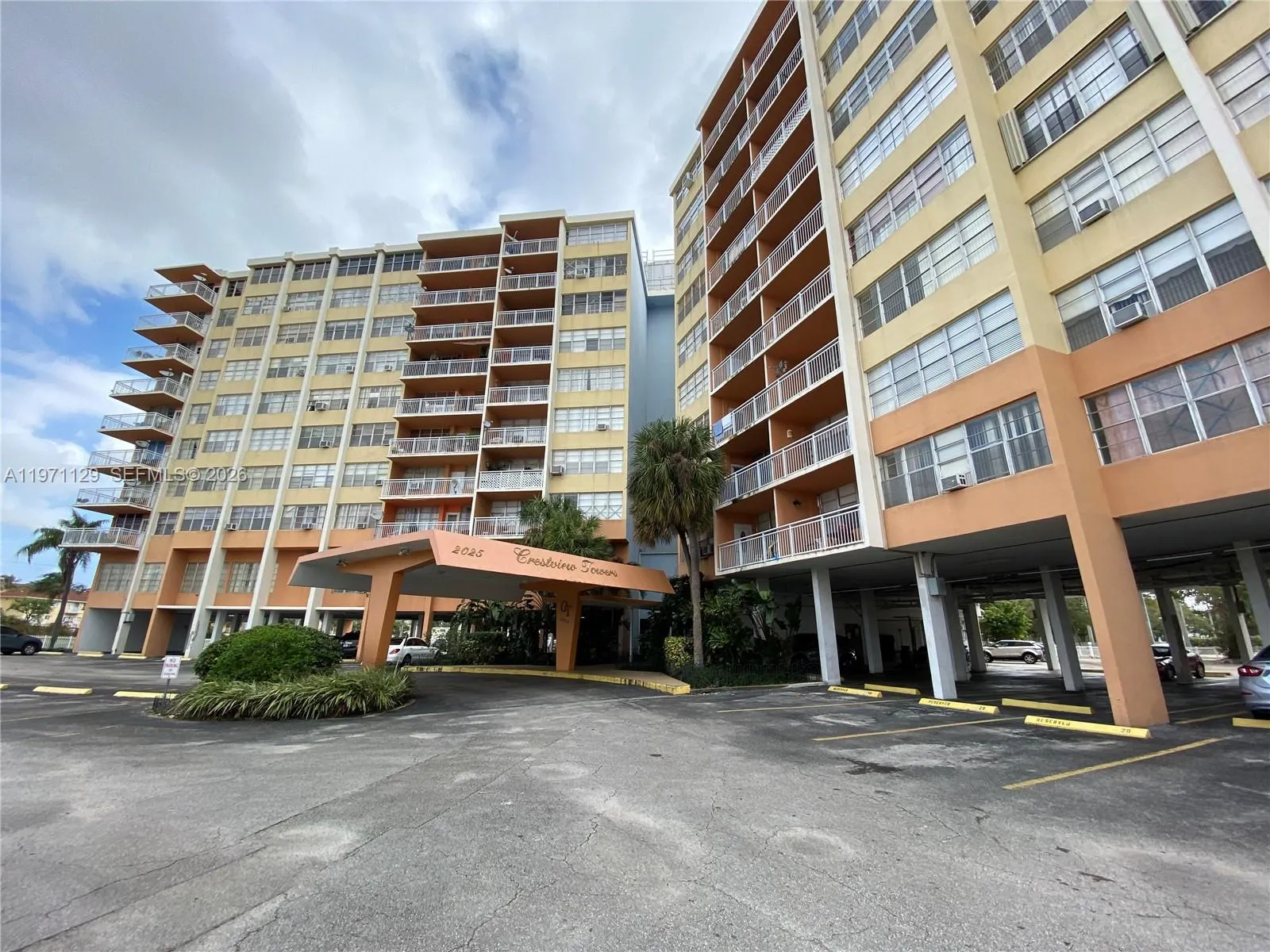 2025 Ne 164th St 902, North Miami Beach, Florida 3, North Miami Beach, Florida 33162, 1 Bedroom Bedrooms, ,1 BathroomBathrooms,Residential Lease,For Rent,2025 Ne 164th St 902, North Miami Beach, Florida 3,A11971129