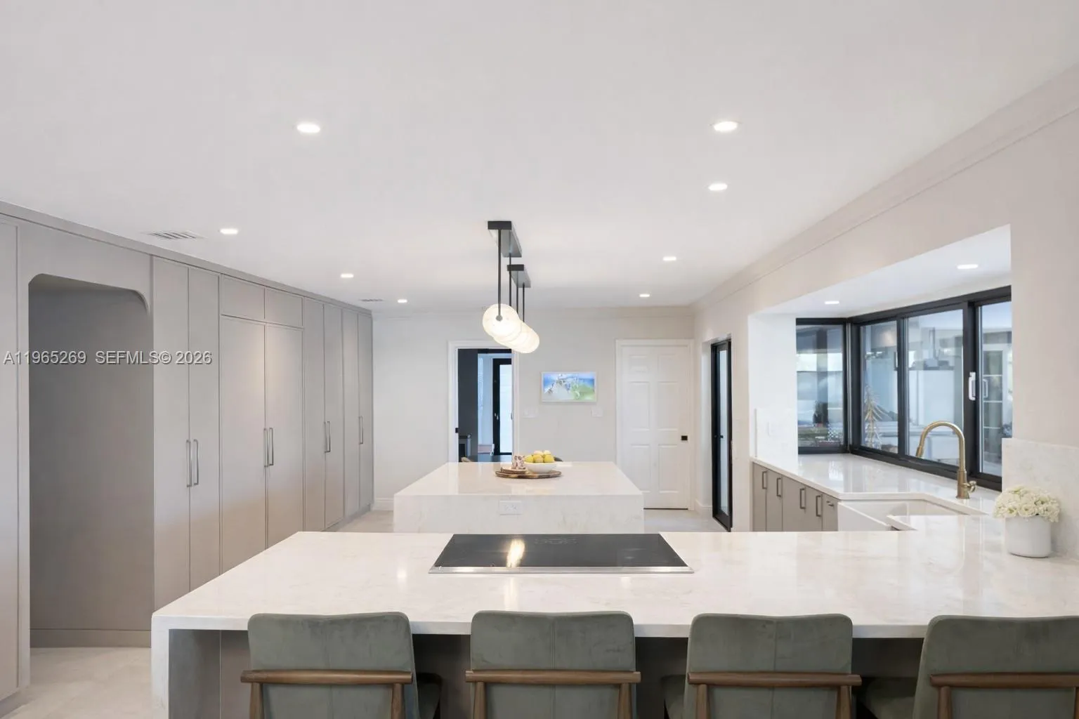 Palmetto Bay, Florida 33157, 5 Bedrooms Bedrooms, ,4 BathroomsBathrooms,Residential,For Sale,A11965269