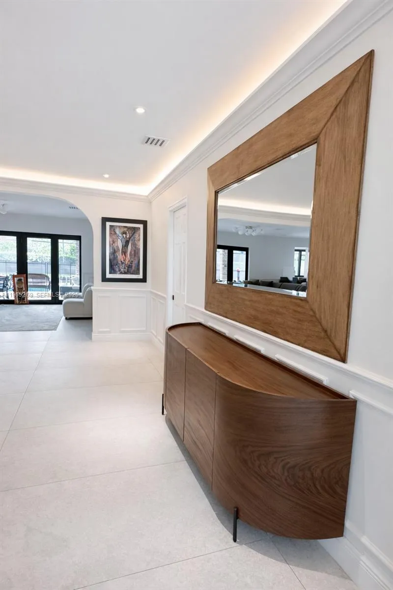 Palmetto Bay, Florida 33157, 5 Bedrooms Bedrooms, ,4 BathroomsBathrooms,Residential,For Sale,A11965269