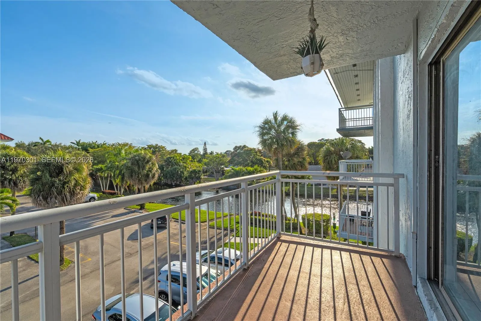 455 S Pine Island Rd 303c, Plantation, Florida 333, Plantation, Florida 33324, 2 Bedrooms Bedrooms, ,2 BathroomsBathrooms,Residential,For Sale,455 S Pine Island Rd 303c, Plantation, Florida 333,A11970301