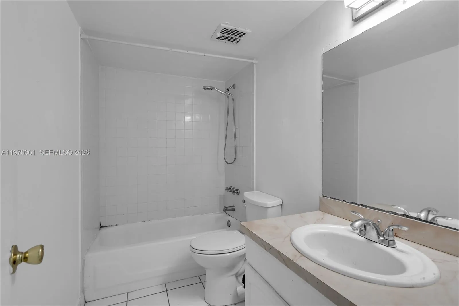 455 S Pine Island Rd 303c, Plantation, Florida 333, Plantation, Florida 33324, 2 Bedrooms Bedrooms, ,2 BathroomsBathrooms,Residential,For Sale,455 S Pine Island Rd 303c, Plantation, Florida 333,A11970301