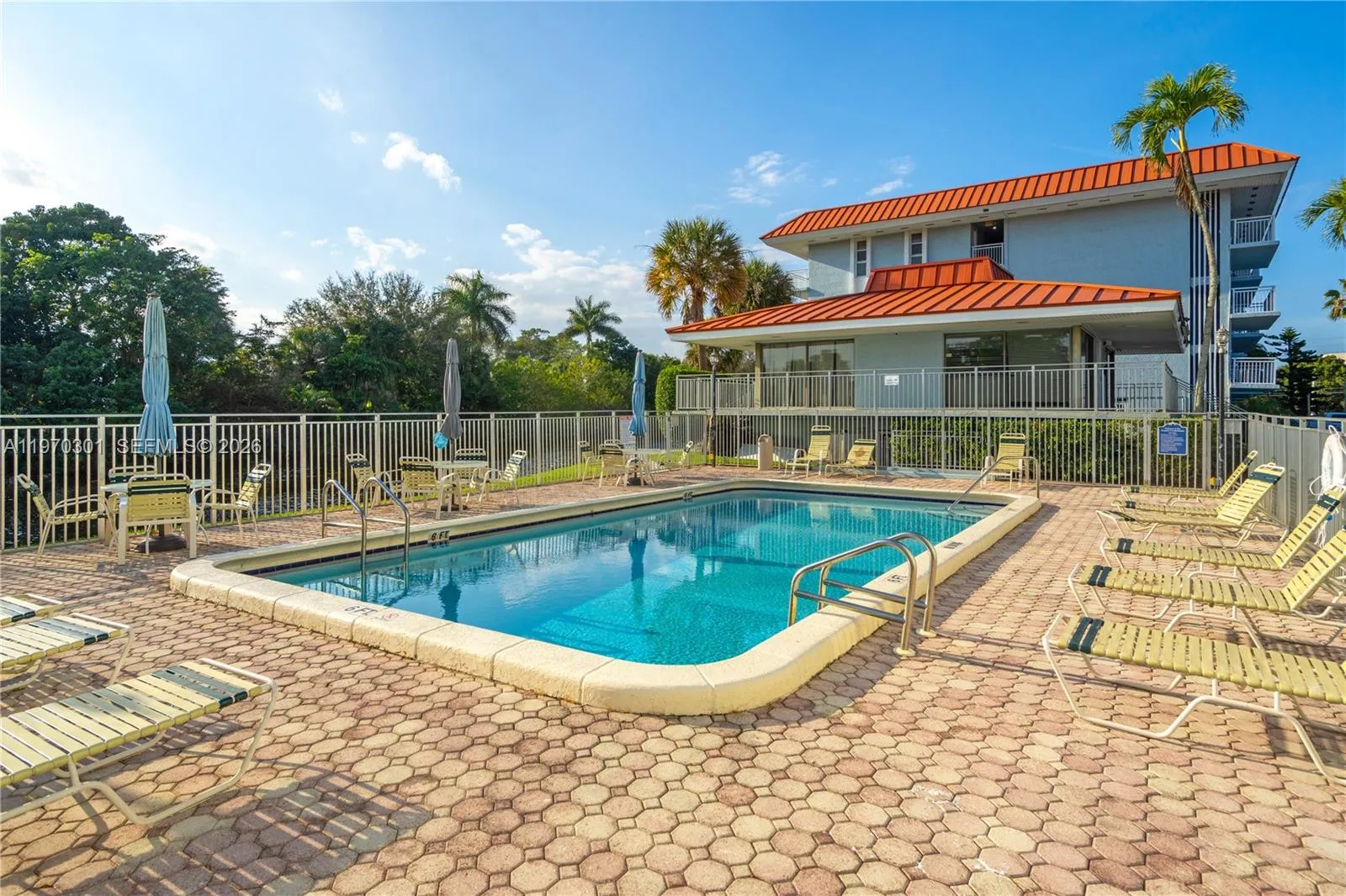 455 S Pine Island Rd 303c, Plantation, Florida 333, Plantation, Florida 33324, 2 Bedrooms Bedrooms, ,2 BathroomsBathrooms,Residential,For Sale,455 S Pine Island Rd 303c, Plantation, Florida 333,A11970301