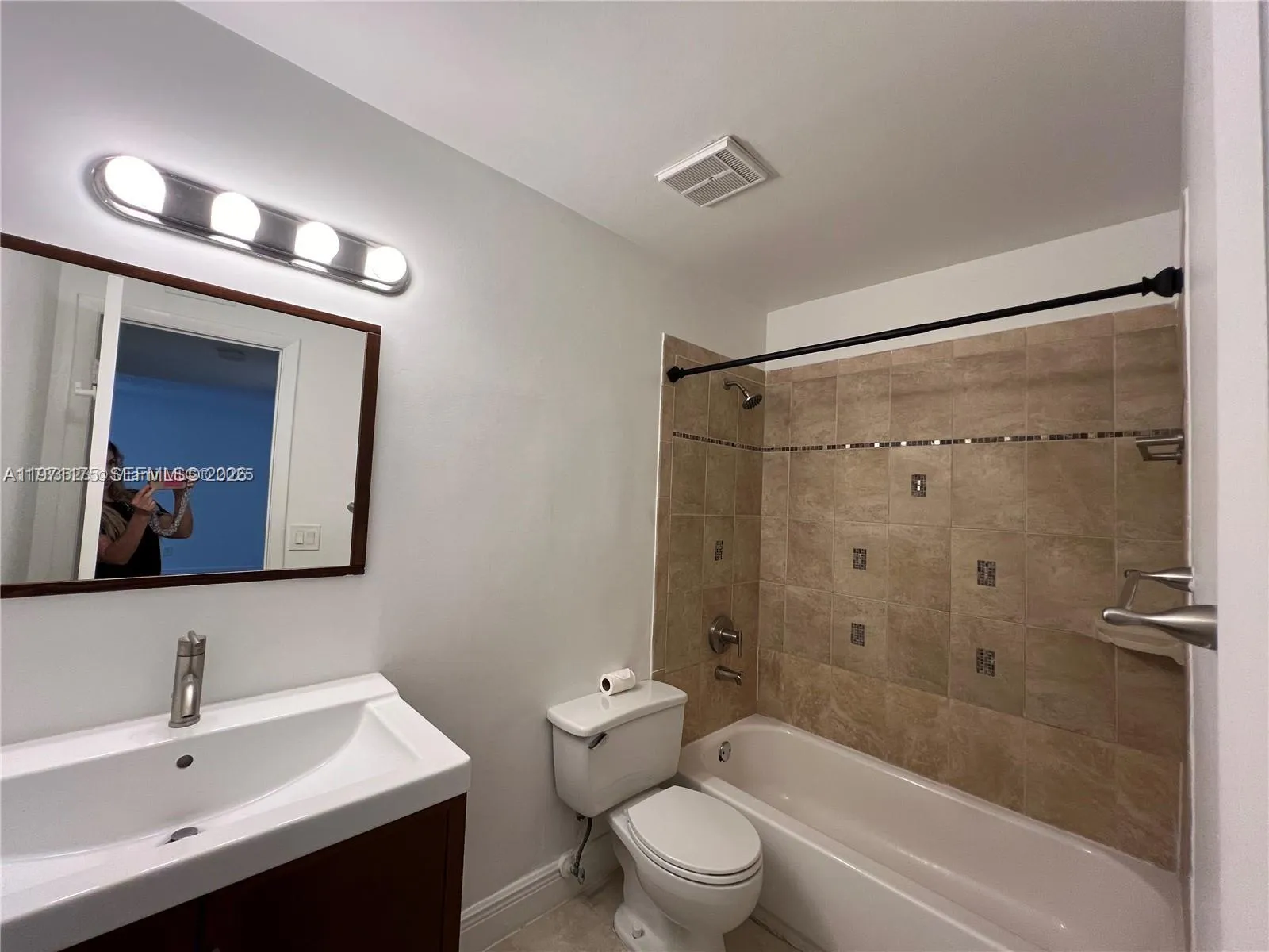 1255 Sw 46th Ave 1702, Pompano Beach, Florida 3306, Pompano Beach, Florida 33069, 1 Bedroom Bedrooms, ,1 BathroomBathrooms,Residential Lease,For Rent,1255 Sw 46th Ave 1702, Pompano Beach, Florida 3306,A11971175
