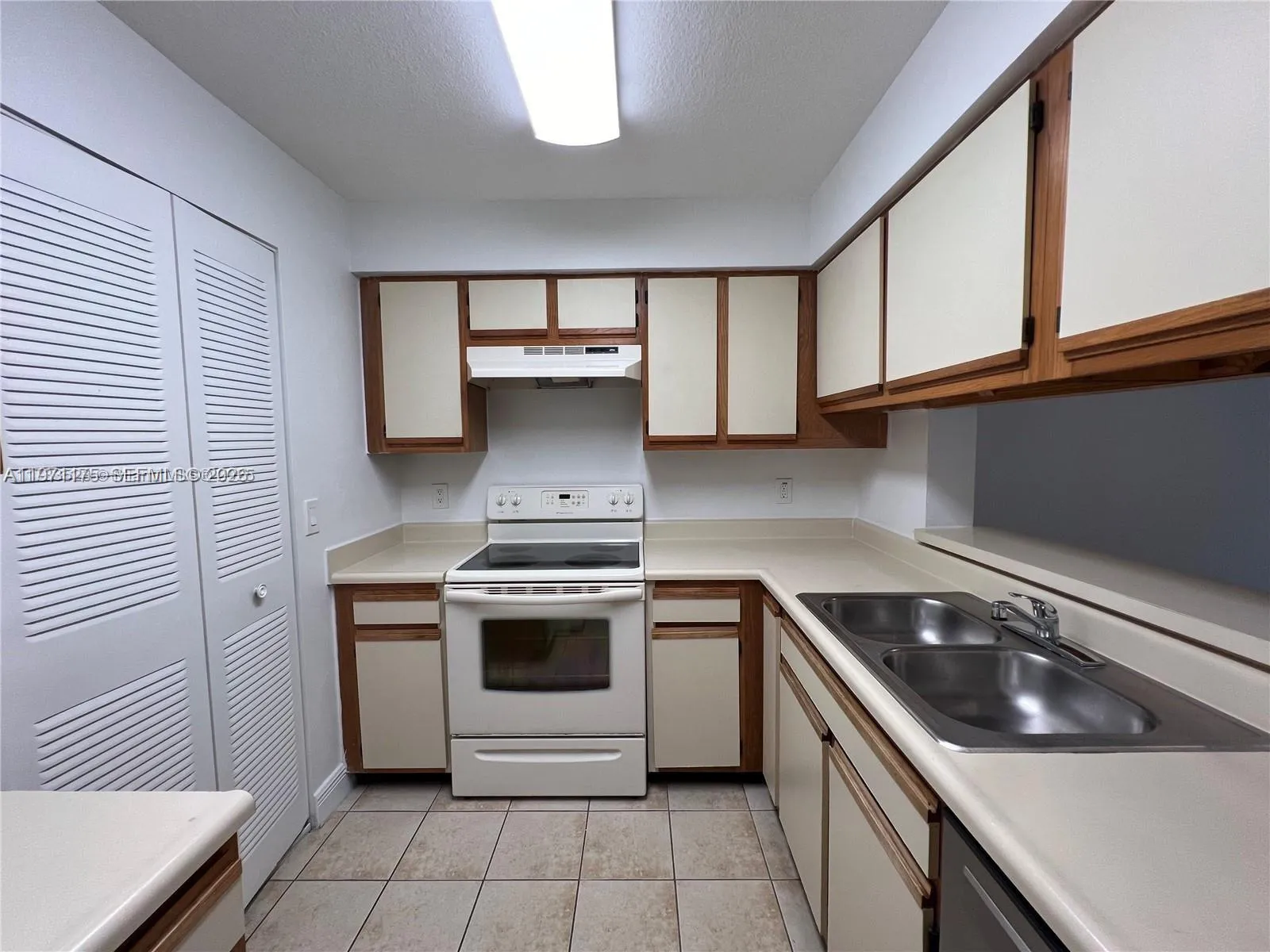 1255 Sw 46th Ave 1702, Pompano Beach, Florida 3306, Pompano Beach, Florida 33069, 1 Bedroom Bedrooms, ,1 BathroomBathrooms,Residential Lease,For Rent,1255 Sw 46th Ave 1702, Pompano Beach, Florida 3306,A11971175