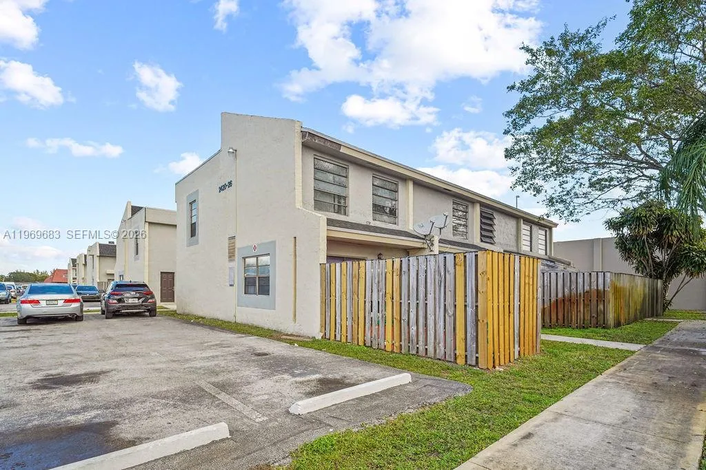 2424 Nw 52nd Ave 2424, Lauderhill, Florida 33313, Lauderhill, Florida 33313, 2 Bedrooms Bedrooms, ,1 BathroomBathrooms,Residential,For Sale,2424 Nw 52nd Ave 2424, Lauderhill, Florida 33313,A11969683 2424 Nw 52nd Ave 2424, Lauderhill, Florida 33313, Lauderhill, Florida 33313, 2 Bedrooms Bedrooms, ,1 BathroomBathrooms,Residential,For Sale,2424 Nw 52nd Ave 2424, Lauderhill, Florida 33313,A11969683