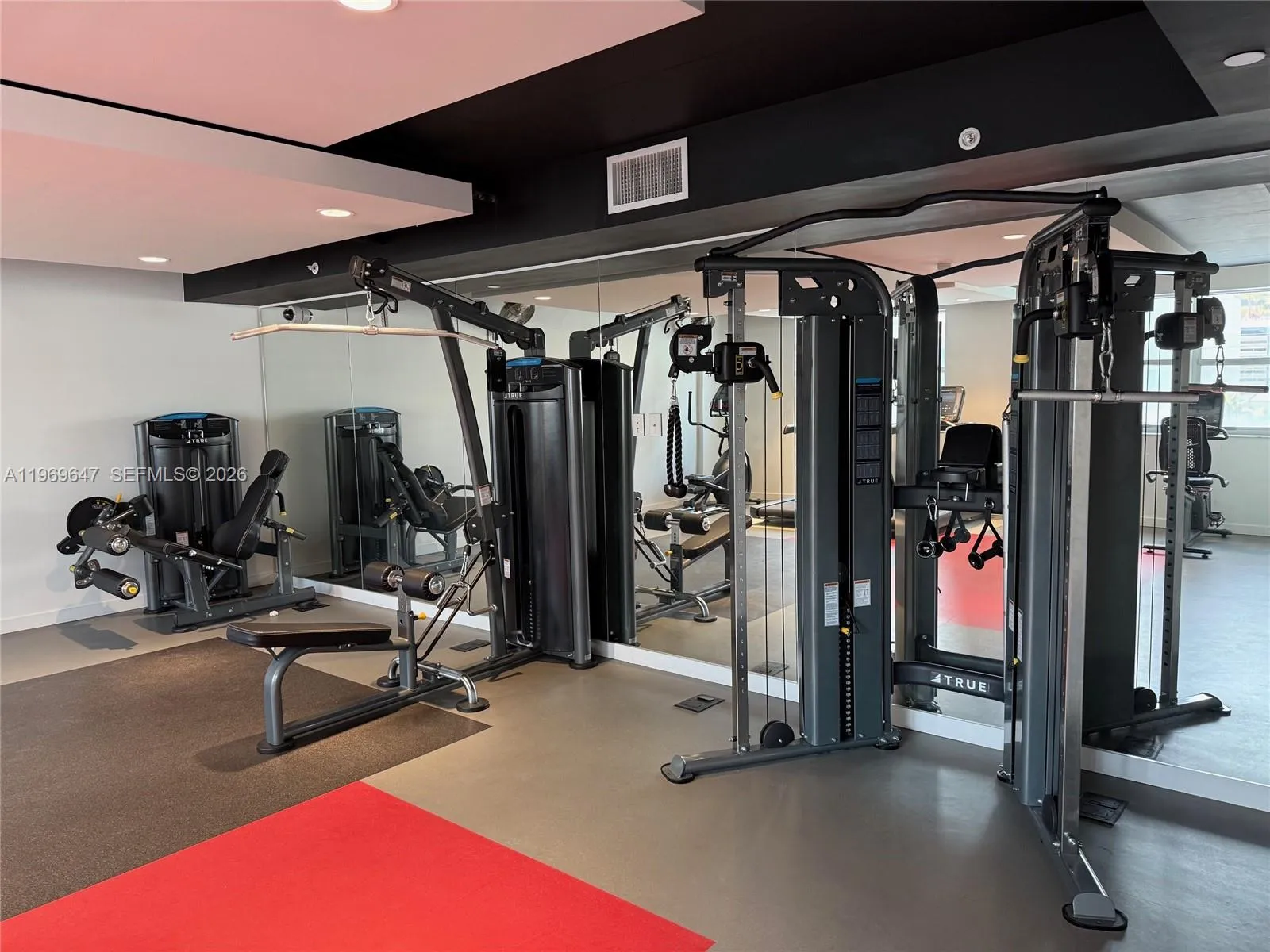 437 Sw 4th Avenue 517, Fort Lauderdale, Florida 33, Fort Lauderdale, Florida 33315, 2 Bedrooms Bedrooms, ,2 BathroomsBathrooms,Residential Lease,For Rent,437 Sw 4th Avenue 517, Fort Lauderdale, Florida 33,A11969647