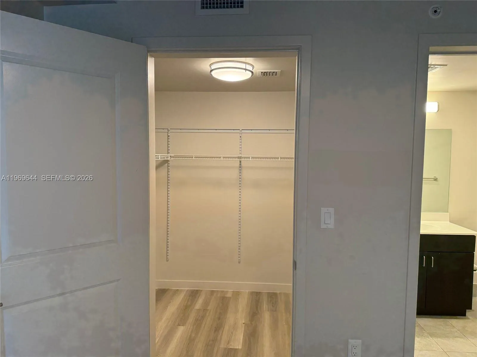 437 Sw 4th Avenue 516, Fort Lauderdale, Florida 33, Fort Lauderdale, Florida 33315, 2 Bedrooms Bedrooms, ,2 BathroomsBathrooms,Residential Lease,For Rent,437 Sw 4th Avenue 516, Fort Lauderdale, Florida 33,A11969644