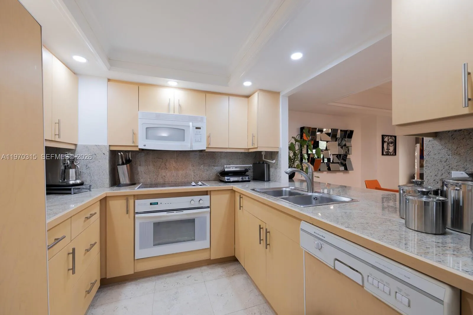 2901 S Bayshore Dr 2h, Miami, Florida 33133, Miami, Florida 33133, 1 Bedroom Bedrooms, ,1 BathroomBathrooms,Residential,For Sale,2901 S Bayshore Dr 2h, Miami, Florida 33133,A11970315