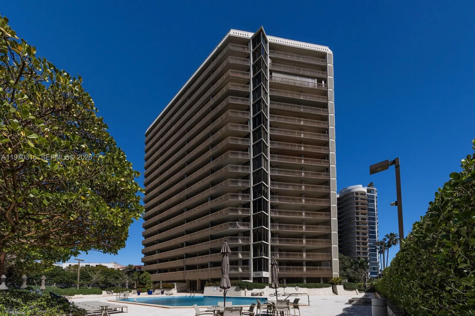 2901 S Bayshore Dr 2h, Miami, Florida 33133, Miami, Florida 33133, 1 Bedroom Bedrooms, ,1 BathroomBathrooms,Residential,For Sale,2901 S Bayshore Dr 2h, Miami, Florida 33133,A11970315