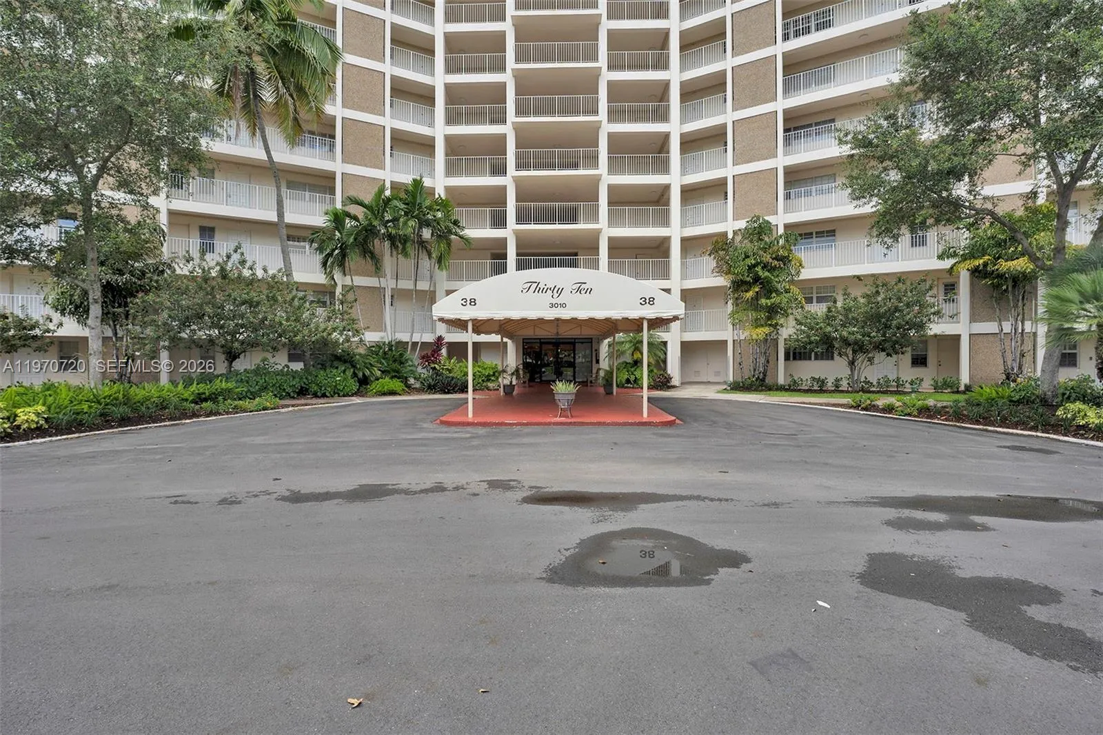 3010 N Course Dr 310, Pompano Beach, Florida 33069, Pompano Beach, Florida 33069, 2 Bedrooms Bedrooms, ,2 BathroomsBathrooms,Residential,For Sale,3010 N Course Dr 310, Pompano Beach, Florida 33069,A11970720