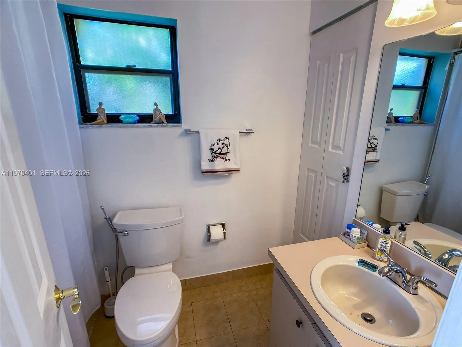 Second Bedroom - Full Bath