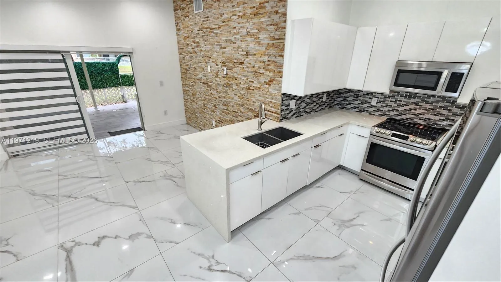 16515 Sw 97th St, Miami, Florida 33196, Miami, Florida 33196, 3 Bedrooms Bedrooms, ,2 BathroomsBathrooms,Residential,For Sale,16515 Sw 97th St, Miami, Florida 33196,A11971219
