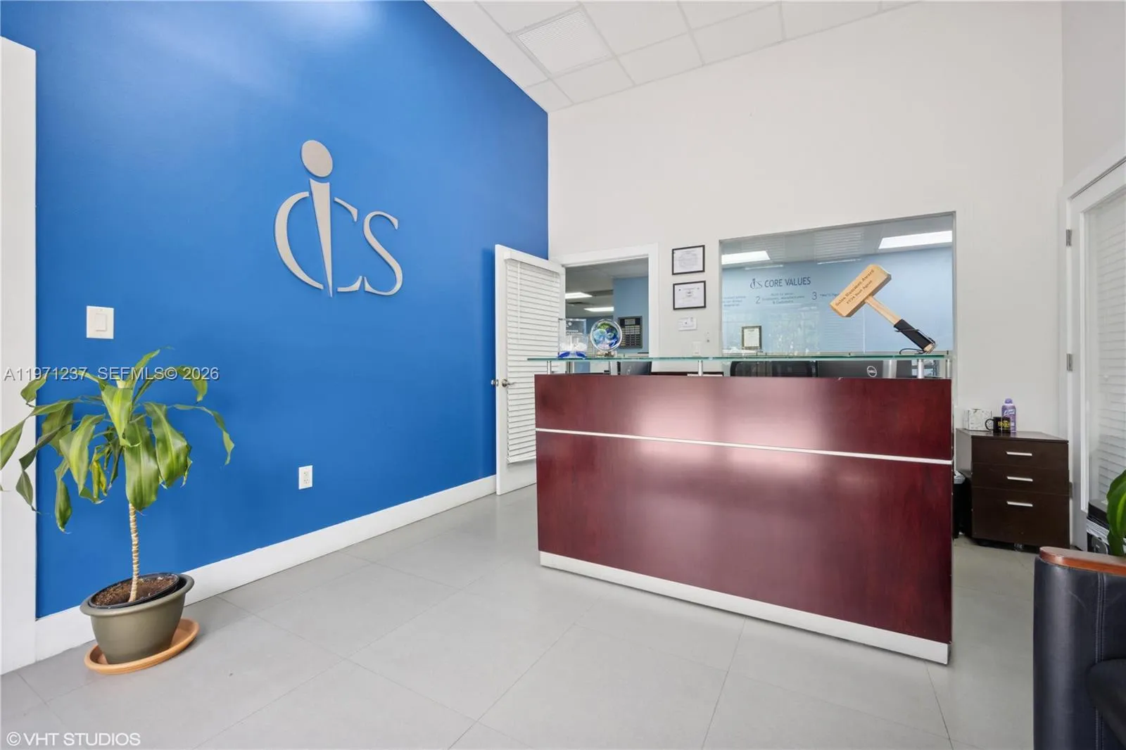 10405 Nw 37th Ter, Doral, Florida 33178, Doral, Florida 33178, ,Commercial Sale,For Sale,10405 Nw 37th Ter, Doral, Florida 33178,A11971237