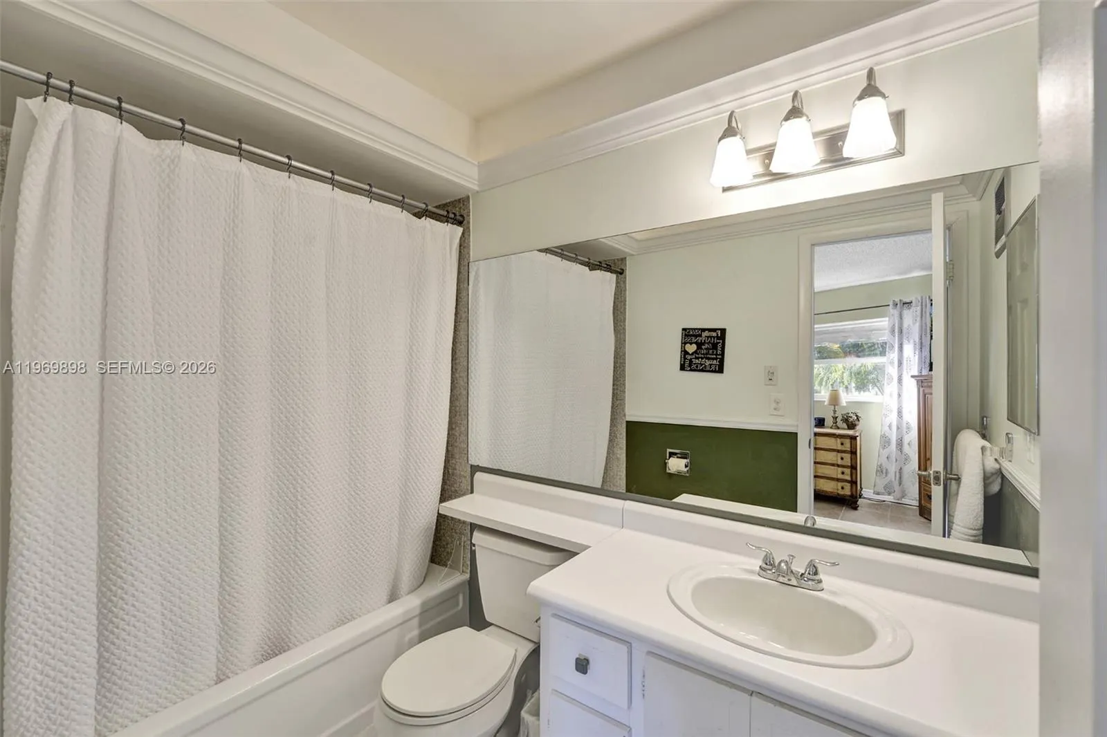 3430 Nw 52nd Ave 210, Lauderdale Lakes, Florida 33, Lauderdale Lakes, Florida 33319, 2 Bedrooms Bedrooms, ,2 BathroomsBathrooms,Residential Lease,For Rent,3430 Nw 52nd Ave 210, Lauderdale Lakes, Florida 33,A11969898