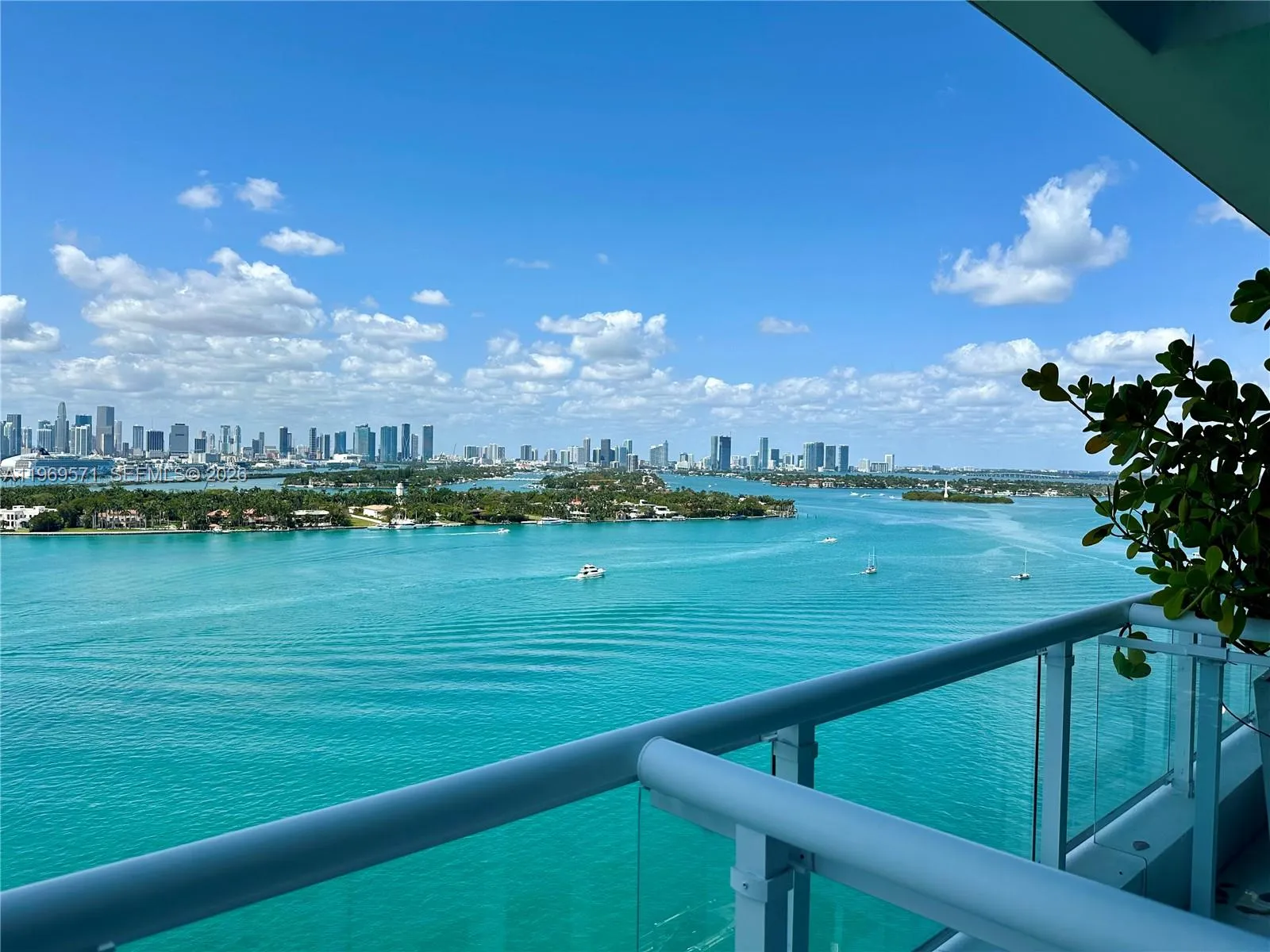 540 West Ave 1912, Miami Beach, Florida 33139, Miami Beach, Florida 33139, 1 Bedroom Bedrooms, ,1 BathroomBathrooms,Residential Lease,For Rent,540 West Ave 1912, Miami Beach, Florida 33139,A11969571
