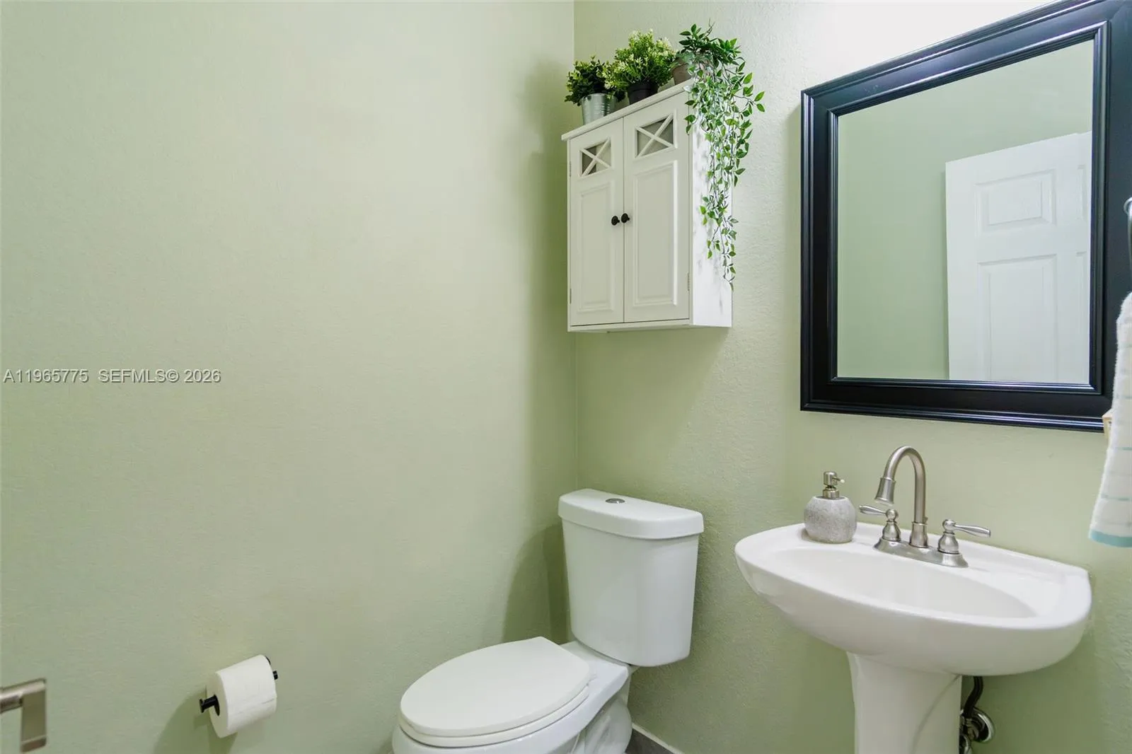 12523 Sw 121st Way, Miami, Florida 33186, Miami, Florida 33186, 3 Bedrooms Bedrooms, ,2 BathroomsBathrooms,Residential,For Sale,12523 Sw 121st Way, Miami, Florida 33186,A11965775