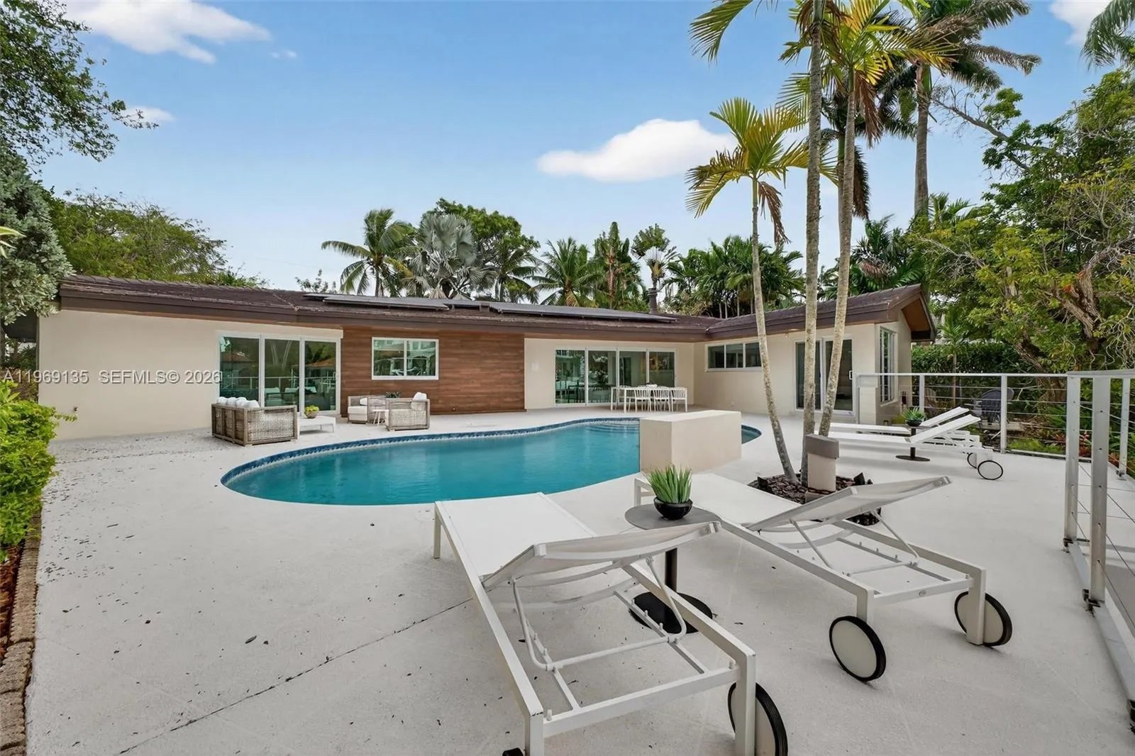 13060 Lerida St, Coral Gables, Florida 33156, Coral Gables, Florida 33156, 3 Bedrooms Bedrooms, ,3 BathroomsBathrooms,Residential,For Sale,13060 Lerida St, Coral Gables, Florida 33156,A11969135