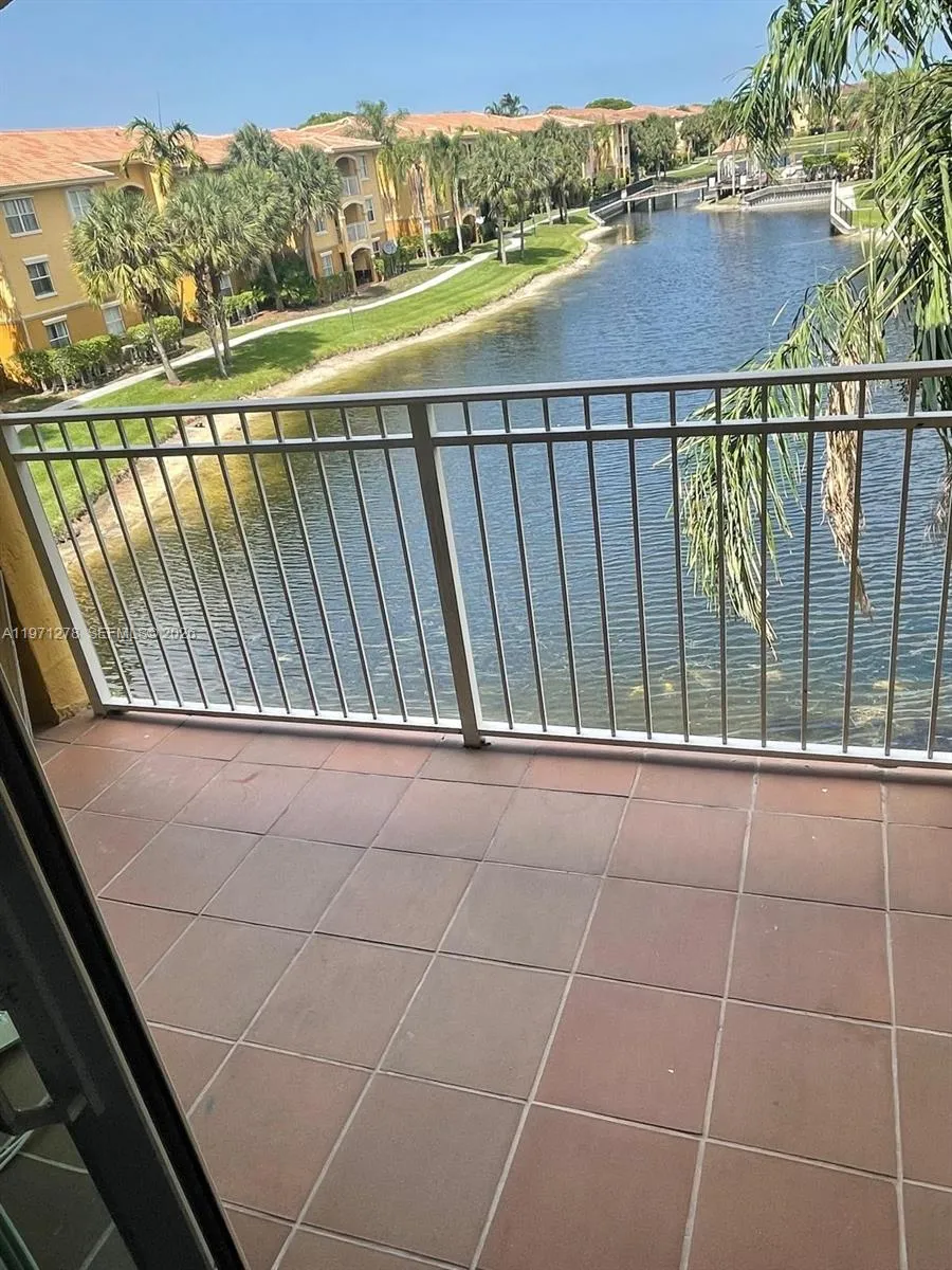 165 Nw 96th Ter 3-308, Pembroke Pines, Florida 330, Pembroke Pines, Florida 33024, 3 Bedrooms Bedrooms, ,2 BathroomsBathrooms,Residential Lease,For Rent,165 Nw 96th Ter 3-308, Pembroke Pines, Florida 330,A11971278
