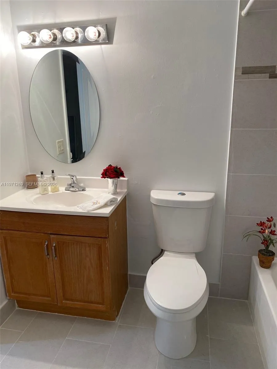 13120 Sw 92nd Ave B-414, Miami, Florida 33176, Miami, Florida 33176, 1 Bedroom Bedrooms, ,1 BathroomBathrooms,Residential Lease,For Rent,13120 Sw 92nd Ave B-414, Miami, Florida 33176,A11971269
