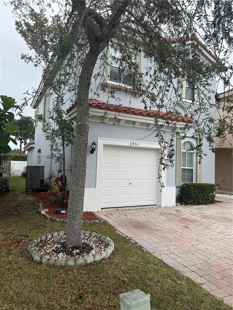 3951 Ne 13th Dr, Homestead, Florida 33033, Homestead, Florida 33033, 5 Bedrooms Bedrooms, ,3 BathroomsBathrooms,Residential,For Sale,3951 Ne 13th Dr, Homestead, Florida 33033,A11971234