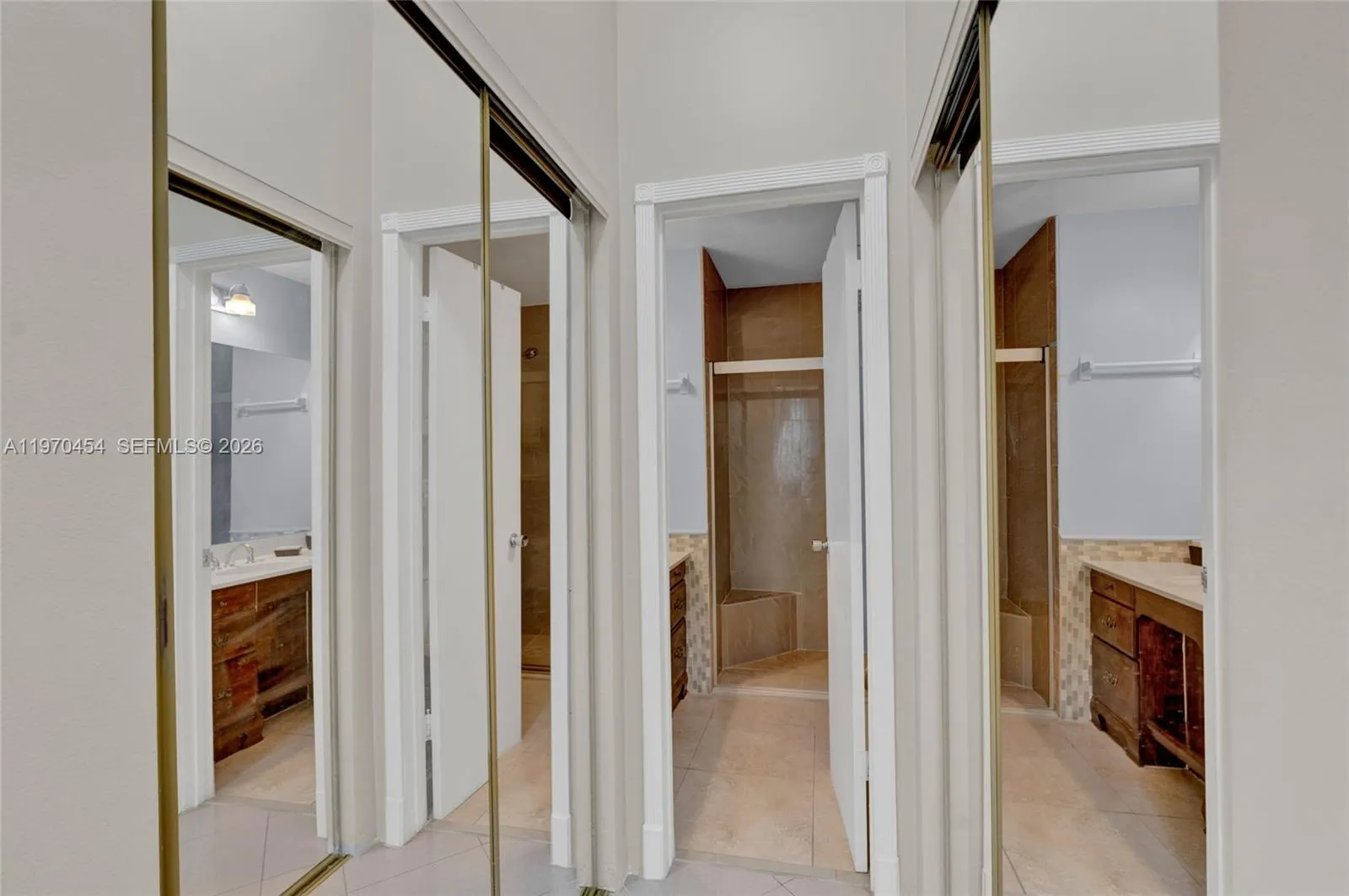 7400 W 20th Ave 402, Hialeah, Florida 33016, Hialeah, Florida 33016, 2 Bedrooms Bedrooms, ,2 BathroomsBathrooms,Residential,For Sale,7400 W 20th Ave 402, Hialeah, Florida 33016,A11970454