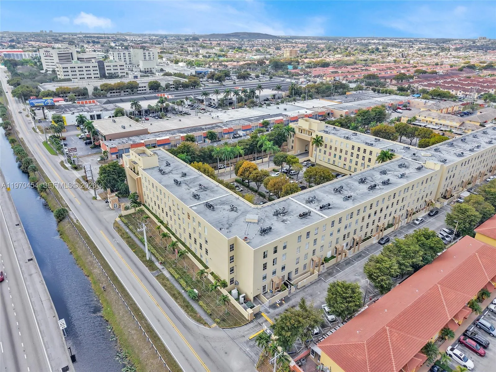 7400 W 20th Ave 402, Hialeah, Florida 33016, Hialeah, Florida 33016, 2 Bedrooms Bedrooms, ,2 BathroomsBathrooms,Residential,For Sale,7400 W 20th Ave 402, Hialeah, Florida 33016,A11970454