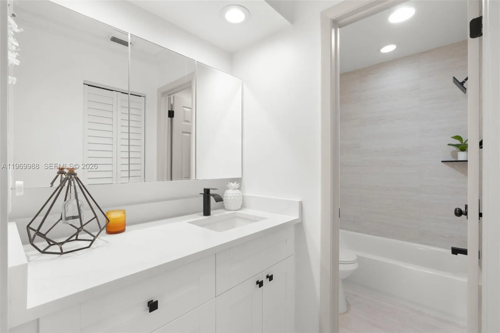 1545 Sw 23rd Ter, Deerfield Beach, Florida 33442, Deerfield Beach, Florida 33442, 2 Bedrooms Bedrooms, ,2 BathroomsBathrooms,Residential,For Sale,1545 Sw 23rd Ter, Deerfield Beach, Florida 33442,A11969988