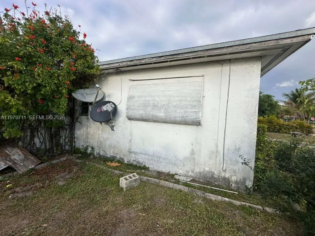 521 Nw 189th Ter, Miami Gardens, Florida 33169, Miami Gardens, Florida 33169, 3 Bedrooms Bedrooms, ,2 BathroomsBathrooms,Residential,For Sale,521 Nw 189th Ter, Miami Gardens, Florida 33169,A11970711