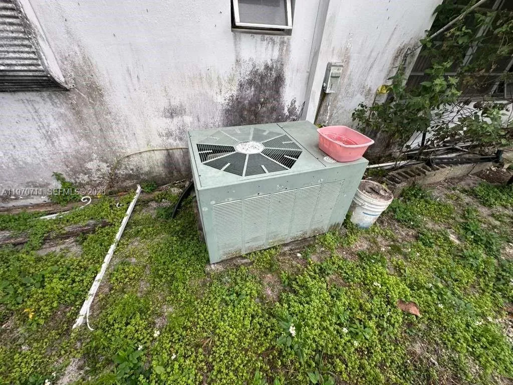 521 Nw 189th Ter, Miami Gardens, Florida 33169, Miami Gardens, Florida 33169, 3 Bedrooms Bedrooms, ,2 BathroomsBathrooms,Residential,For Sale,521 Nw 189th Ter, Miami Gardens, Florida 33169,A11970711